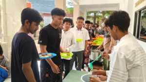 Jumat Berkah di Masjid Pesantren Al Hilal 2 Cibiru, Hadirkan Hidangan Gratis Untuk Dinikmati Oleh Jamaah