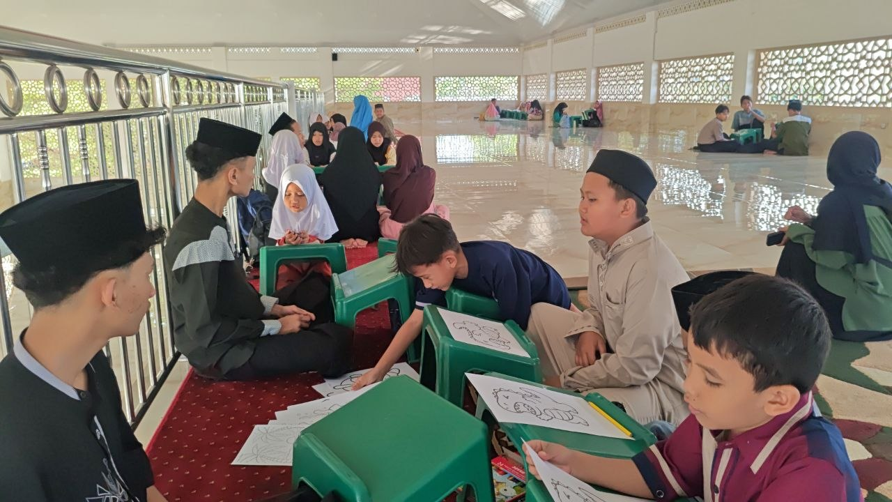Pesantren Quran Al Hilal, Wadah Bagi Anak-anak di Sekitar Masjid Pesantren Al Hilal Untuk Mengaji